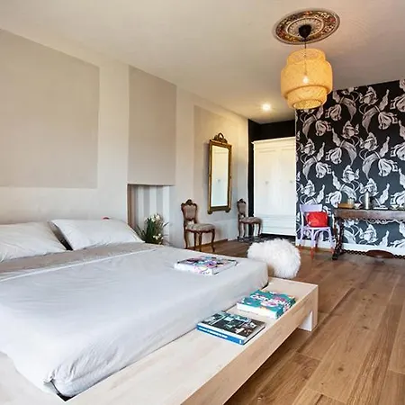 Lantgård Rietine24 *